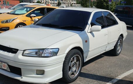 Toyota Camry, 1999 год, 450 000 рублей, 2 фотография