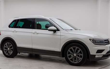 Volkswagen Tiguan II, 2017 год, 2 195 000 рублей, 3 фотография