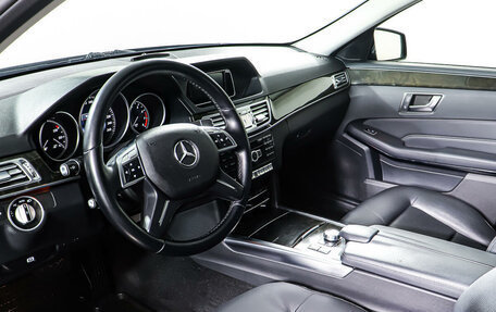Mercedes-Benz E-Класс, 2013 год, 2 288 000 рублей, 15 фотография