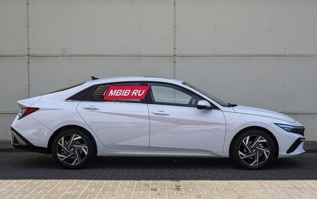 Hyundai Elantra, 2023 год, 2 425 000 рублей, 5 фотография