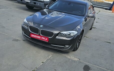 BMW 5 серия, 2011 год, 1 800 000 рублей, 1 фотография