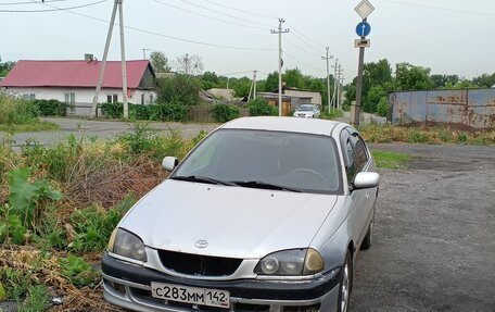 Toyota Avensis III рестайлинг, 1999 год, 280 000 рублей, 1 фотография