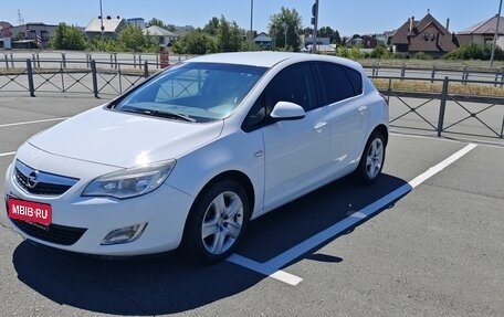 Opel Astra J, 2012 год, 855 000 рублей, 1 фотография