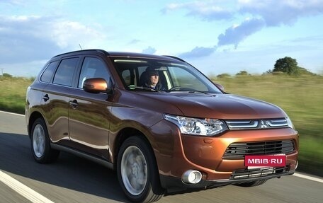 Mitsubishi Outlander III рестайлинг 3, 2012 год, 1 510 000 рублей, 1 фотография