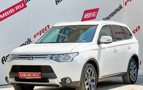 Mitsubishi Outlander III рестайлинг 3, 2014 год, 1 730 000 рублей, 1 фотография