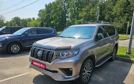 Toyota Land Cruiser Prado 150 рестайлинг 2, 2022 год, 8 500 000 рублей, 1 фотография