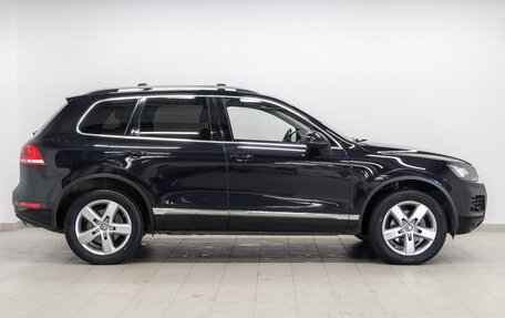 Volkswagen Touareg III, 2012 год, 2 400 000 рублей, 4 фотография