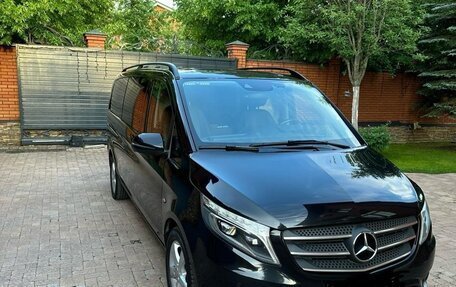 Mercedes-Benz Vito, 2017 год, 14 490 000 рублей, 3 фотография