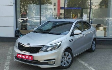 KIA Rio III рестайлинг, 2016 год, 1 030 000 рублей, 1 фотография