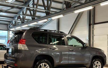 Toyota Land Cruiser Prado 150 рестайлинг 2, 2013 год, 3 899 000 рублей, 4 фотография