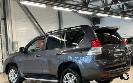 Toyota Land Cruiser Prado 150 рестайлинг 2, 2013 год, 3 899 000 рублей, 3 фотография