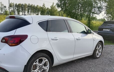 Opel Astra J, 2012 год, 695 000 рублей, 3 фотография