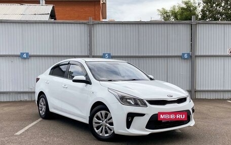 KIA Rio IV, 2018 год, 1 450 000 рублей, 3 фотография