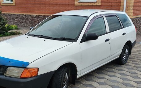 Mazda Familia Y11, 2001 год, 235 000 рублей, 1 фотография