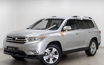 Toyota Highlander III, 2011 год, 2 700 000 рублей, 1 фотография