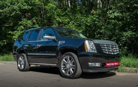 Cadillac Escalade III, 2010 год, 2 300 000 рублей, 5 фотография