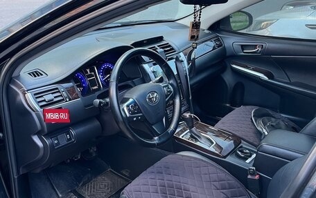 Toyota Camry, 2017 год, 2 600 000 рублей, 3 фотография
