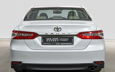 Toyota Camry, 2018 год, 2 775 000 рублей, 6 фотография