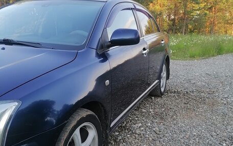 Toyota Avensis III рестайлинг, 2003 год, 600 000 рублей, 7 фотография