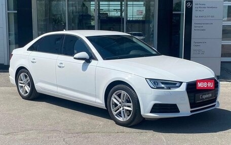 Audi A4, 2019 год, 2 500 000 рублей, 7 фотография