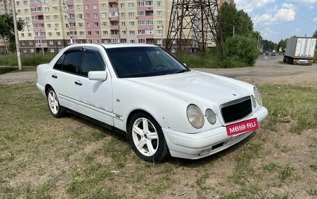 Mercedes-Benz E-Класс, 1999 год, 310 000 рублей, 2 фотография