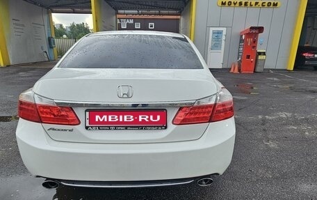 Honda Accord IX рестайлинг, 2013 год, 1 600 000 рублей, 4 фотография