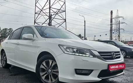 Honda Accord IX рестайлинг, 2013 год, 1 600 000 рублей, 3 фотография