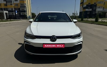 Volkswagen Golf VIII, 2020 год, 2 800 000 рублей, 2 фотография