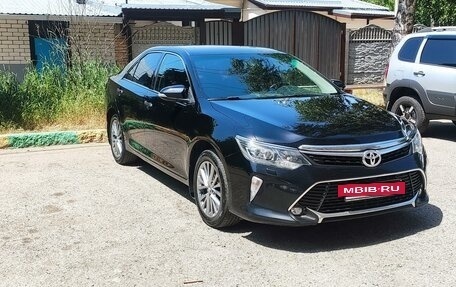 Toyota Camry, 2017 год, 2 680 000 рублей, 3 фотография