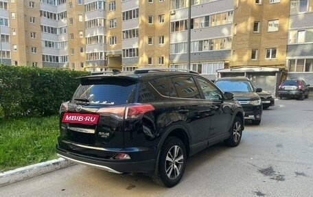 Toyota RAV4, 2016 год, 2 700 000 рублей, 6 фотография