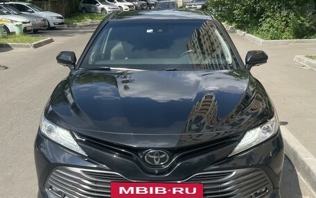 Toyota Camry, 2020 год, 4 000 000 рублей, 2 фотография