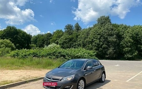 Opel Astra J, 2014 год, 880 000 рублей, 2 фотография