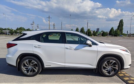 Lexus RX IV рестайлинг, 2017 год, 5 500 000 рублей, 9 фотография