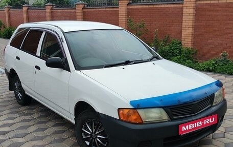 Mazda Familia Y11, 2001 год, 235 000 рублей, 3 фотография