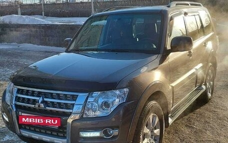 Mitsubishi Pajero IV, 2014 год, 3 200 000 рублей, 5 фотография