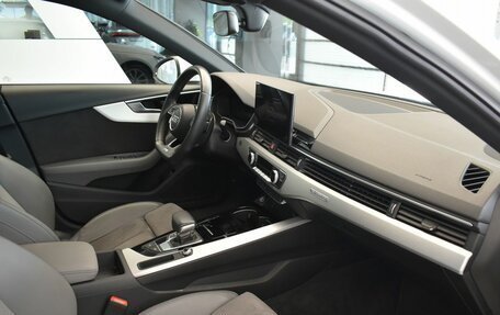 Audi A4, 2020 год, 4 250 000 рублей, 8 фотография