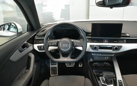 Audi A4, 2020 год, 4 250 000 рублей, 10 фотография