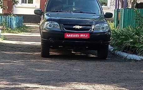 Chevrolet Niva I рестайлинг, 2010 год, 650 000 рублей, 2 фотография