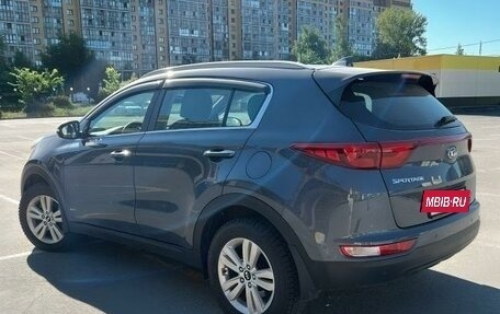 KIA Sportage IV рестайлинг, 2018 год, 2 350 000 рублей, 6 фотография