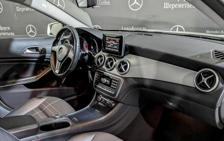 Mercedes-Benz GLA, 2015 год, 2 300 000 рублей, 11 фотография