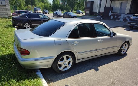 Mercedes-Benz E-Класс, 2000 год, 530 000 рублей, 3 фотография