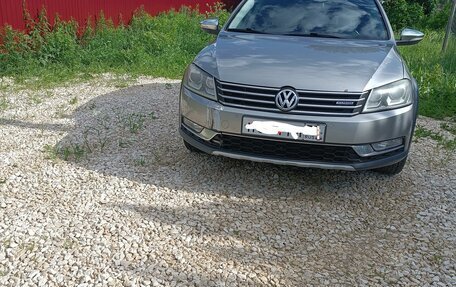 Volkswagen Passat B7, 2012 год, 1 600 000 рублей, 2 фотография