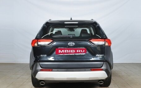 Toyota RAV4, 2023 год, 4 529 995 рублей, 3 фотография