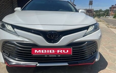 Toyota Camry, 2018 год, 3 499 999 рублей, 3 фотография