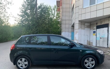 KIA cee'd I рестайлинг, 2009 год, 707 000 рублей, 4 фотография