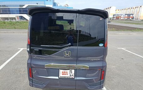 Honda Stepwgn IV, 2017 год, 2 170 000 рублей, 9 фотография
