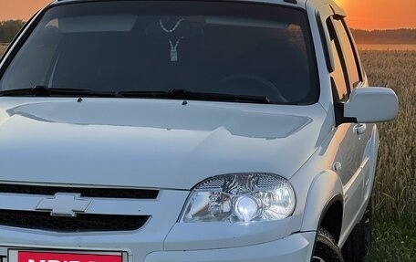 Chevrolet Niva I рестайлинг, 2011 год, 740 000 рублей, 6 фотография