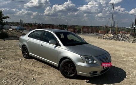 Toyota Avensis III рестайлинг, 2004 год, 840 000 рублей, 3 фотография