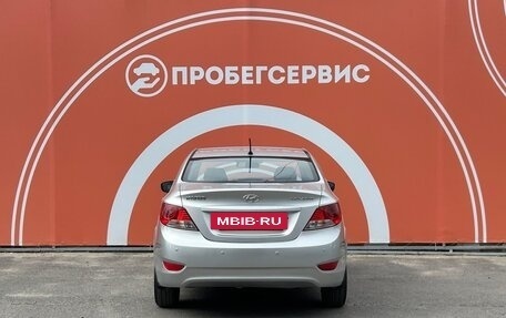 Hyundai Solaris II рестайлинг, 2011 год, 770 000 рублей, 6 фотография