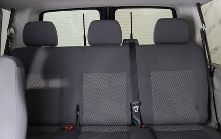 Volkswagen Caravelle T5, 2014 год, 2 399 000 рублей, 9 фотография